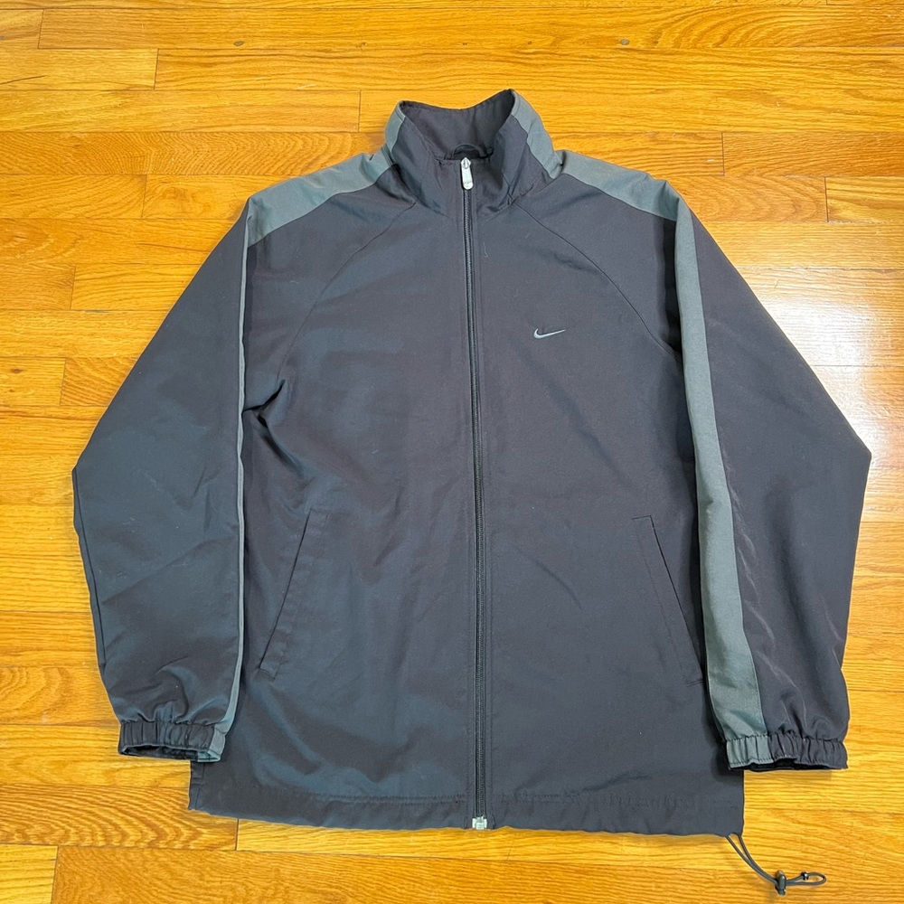 Nike Men's Black and Gray Windbreaker